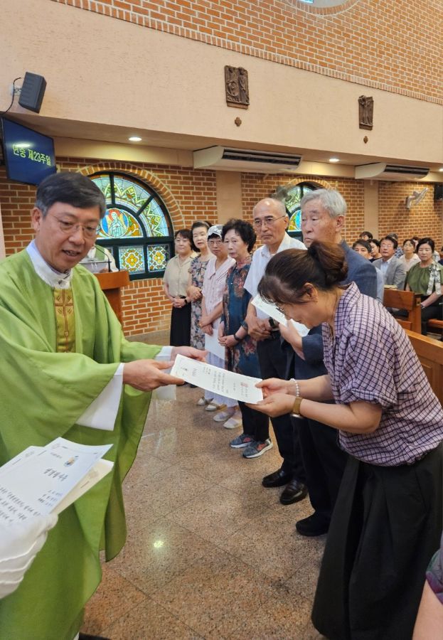 20250907은총성경쓰기필사자수여2.jpg