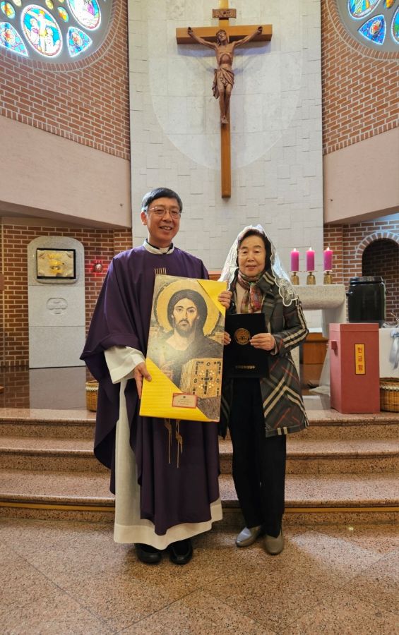 20251102 성경잔치 최우수상 수여2.jpg