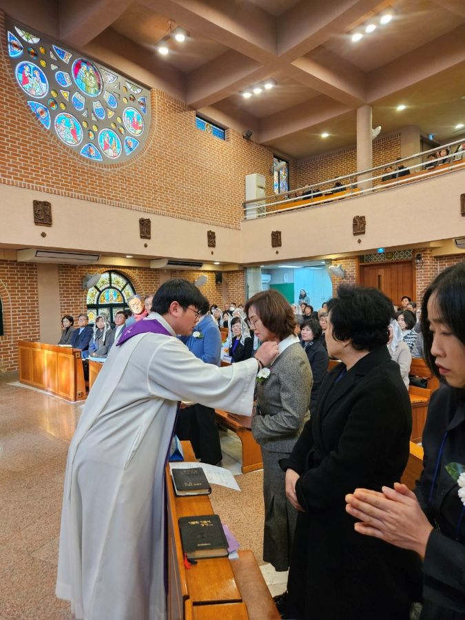 20251207세례식4.jpg
